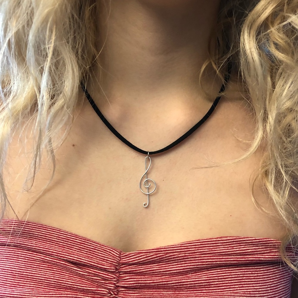 Music note necklace - Picture 4 of 5